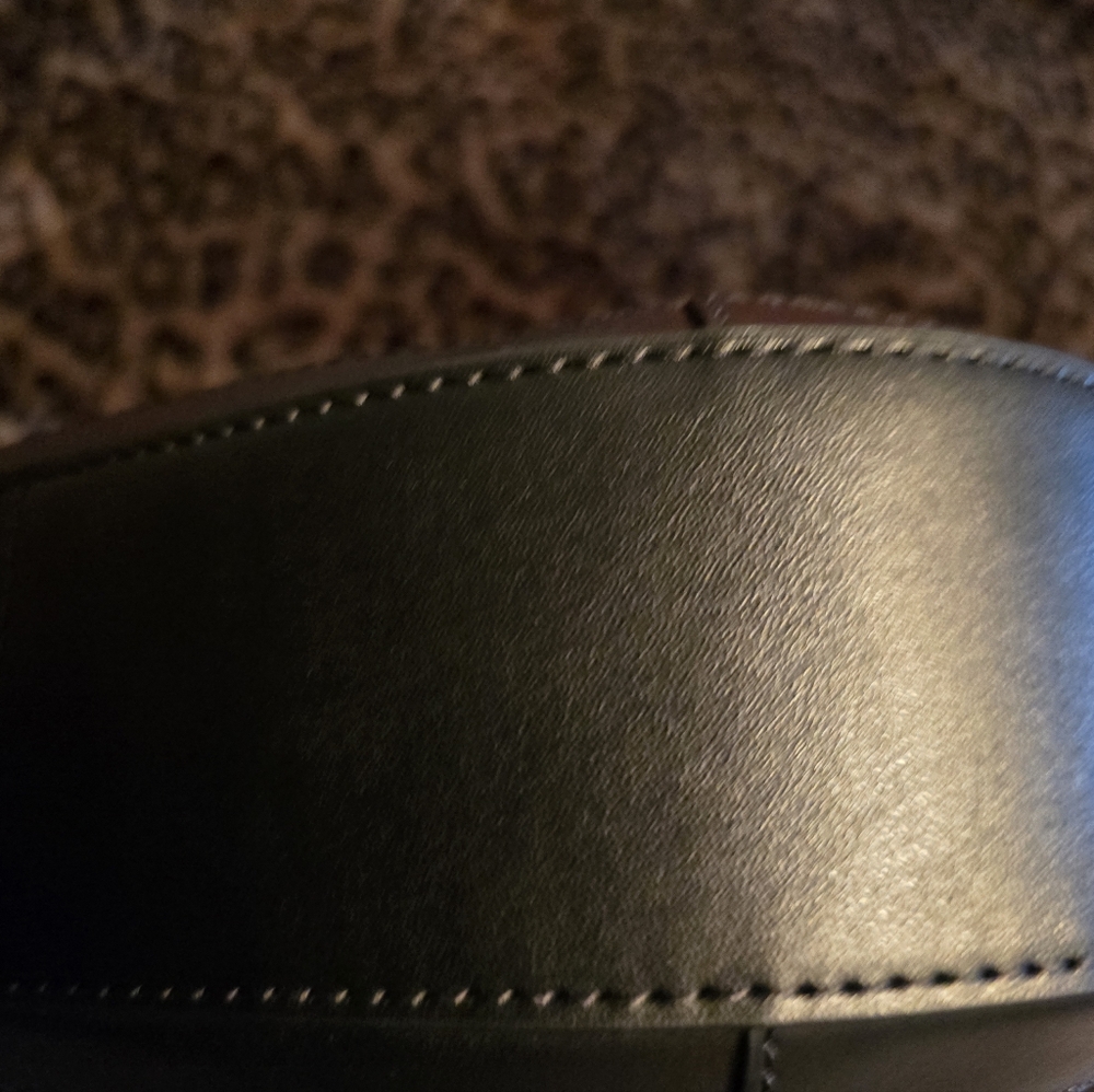 Michael Kors Elegant Preston Small Suede and Leather Bag - Picture 7 of 11
